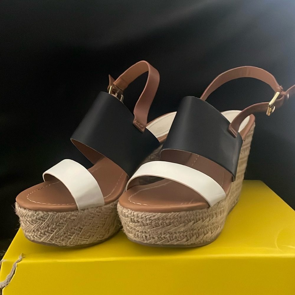 Kenneth Cole Reaction espadrilles